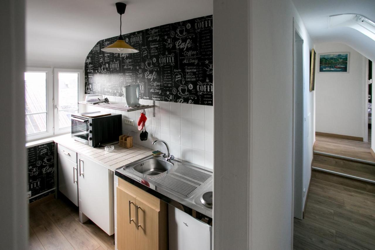 Le Cotentin Appart'Hotels & Restaurant Le Cot' Portbail Zewnętrze zdjęcie