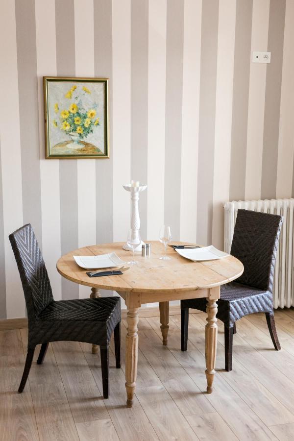 Le Cotentin Appart'Hotels & Restaurant Le Cot' Portbail Zewnętrze zdjęcie