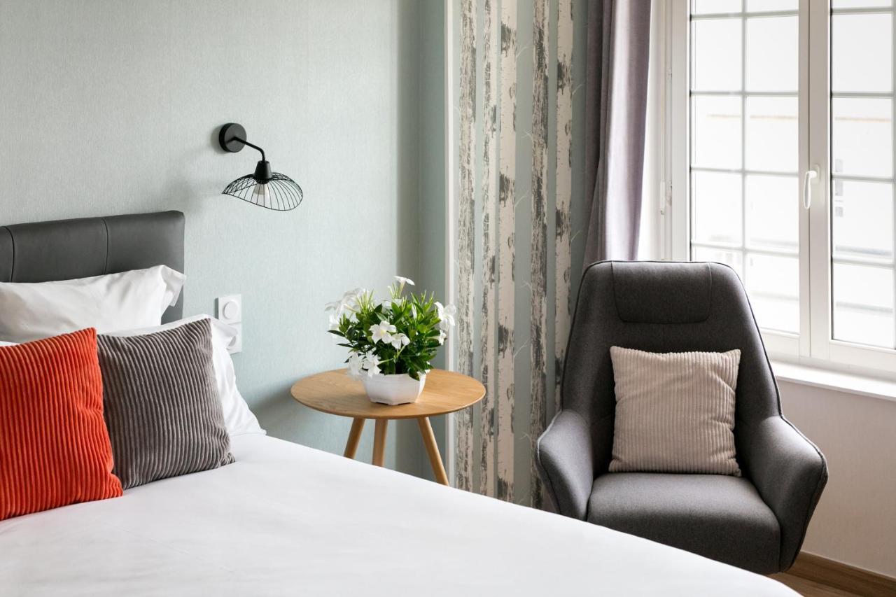 Le Cotentin Appart'Hotels & Restaurant Le Cot' Portbail Zewnętrze zdjęcie